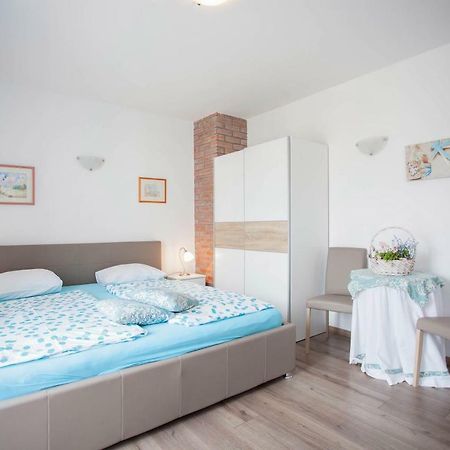 Apartment Studio Sole 罗维尼 外观 照片